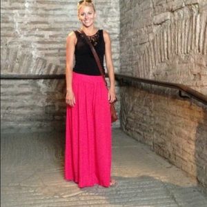 🌸Bershka Maxi Skirt 🌸